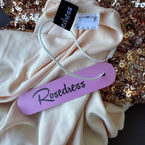 Elegant Sequin Prom Dress in Gold - Picture 3 of 12